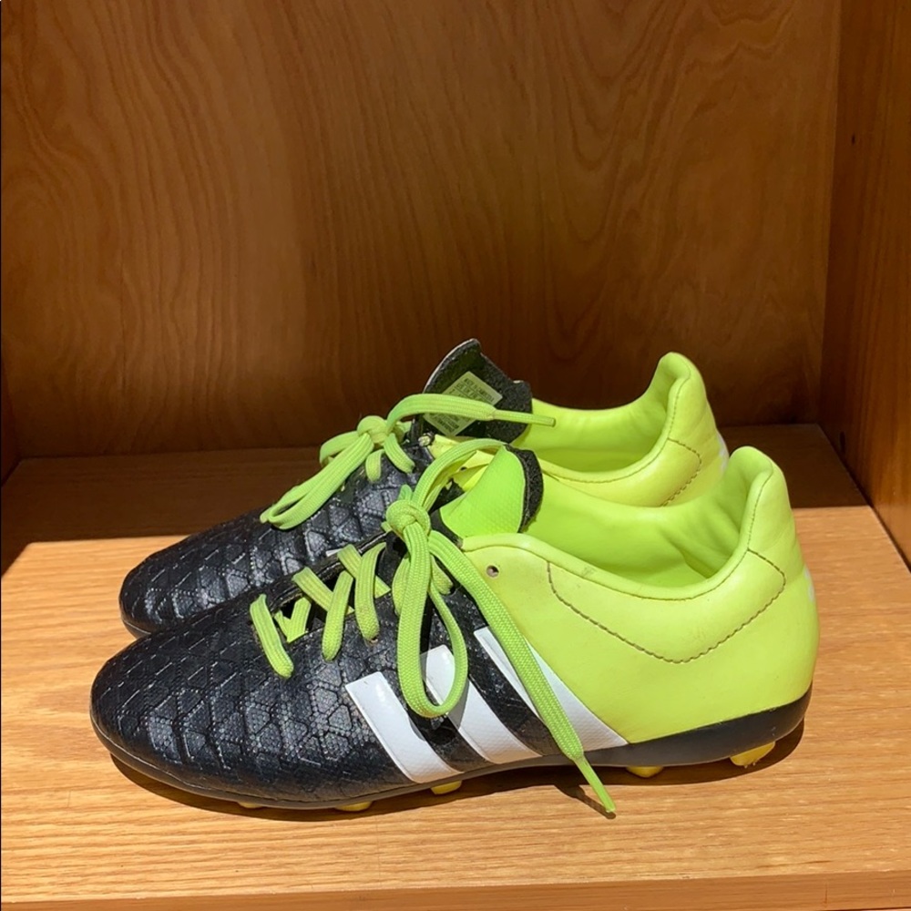 BOY’ NEON ADIDAS SOCCER CLEATS